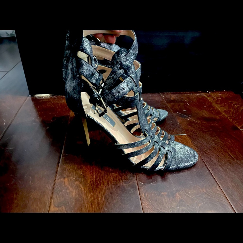 SJP heels
